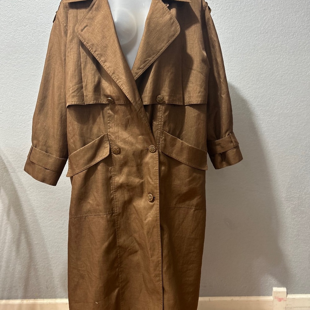Women’s vintage trench coat